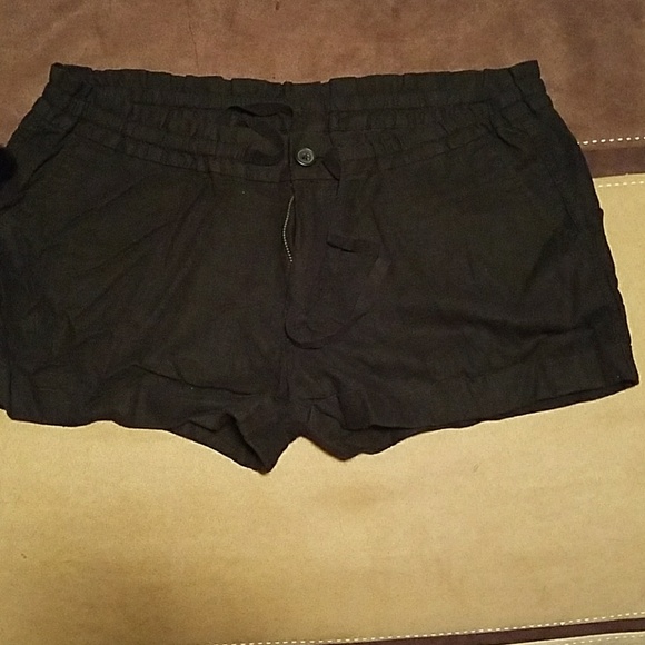 Old navy shorts - Picture 1 of 4